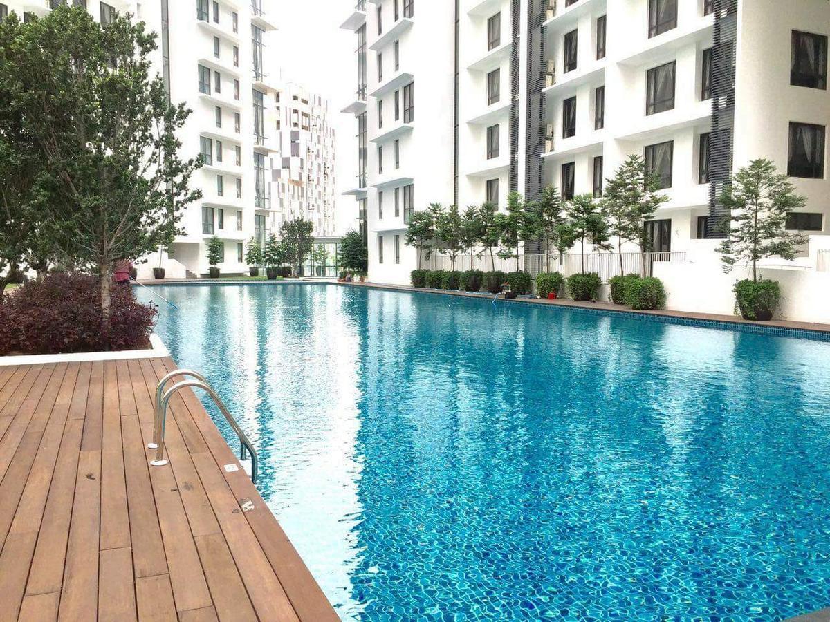 Afham Apartment @ Solstice Сайберджая Экстерьер фото
